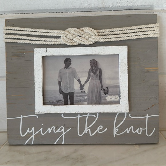 Mud Pie Tying The Knot Gray Distessed Painted Wood Wedding Picture Frame - Picture 1 of 9